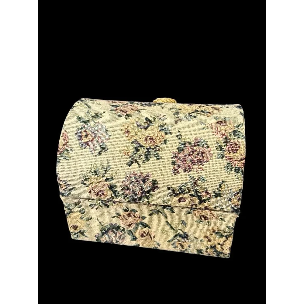 Vtg Floral Tapestry Fabric Jewelry Trinket Box With Ring Insert & Lid Tassel